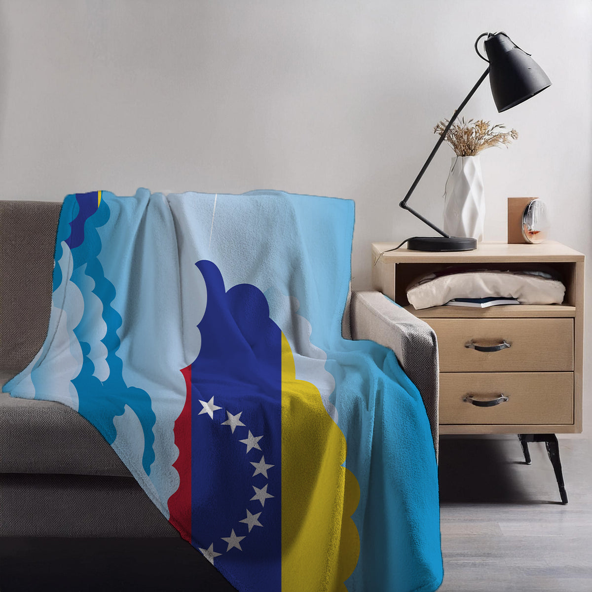 Venezuela Day Clouds Blanket Throw