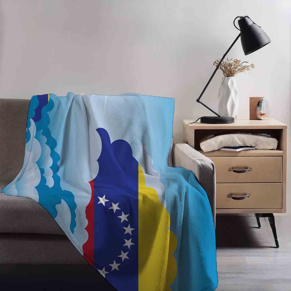 Venezuela Day Clouds Blanket Throw
